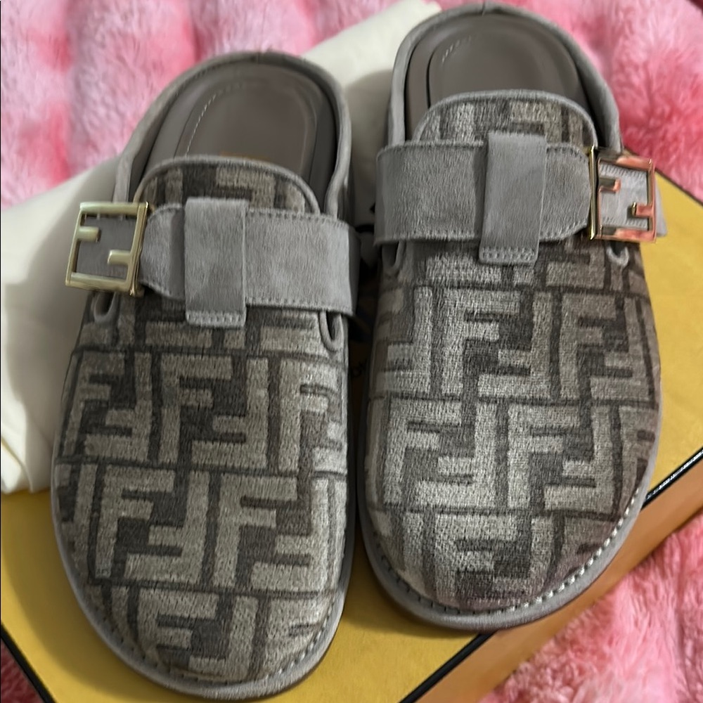Fendi Gray monogram mule